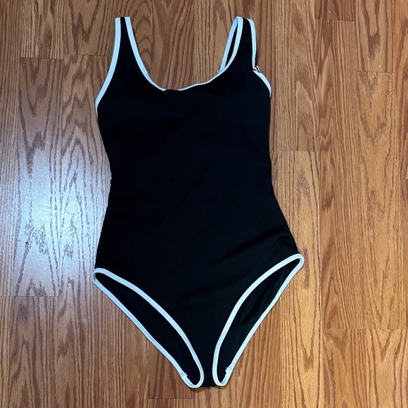 BMJL Women's One Piece Swimsuit Sports Adjustable Strap Bathing Suit - Picture 3 of 4